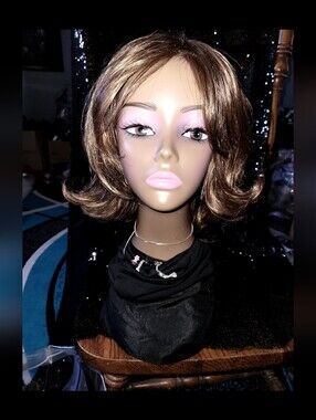 Sunset By Jacyln Smith Color B8/27- Caramelized Brown Rooted Wig
